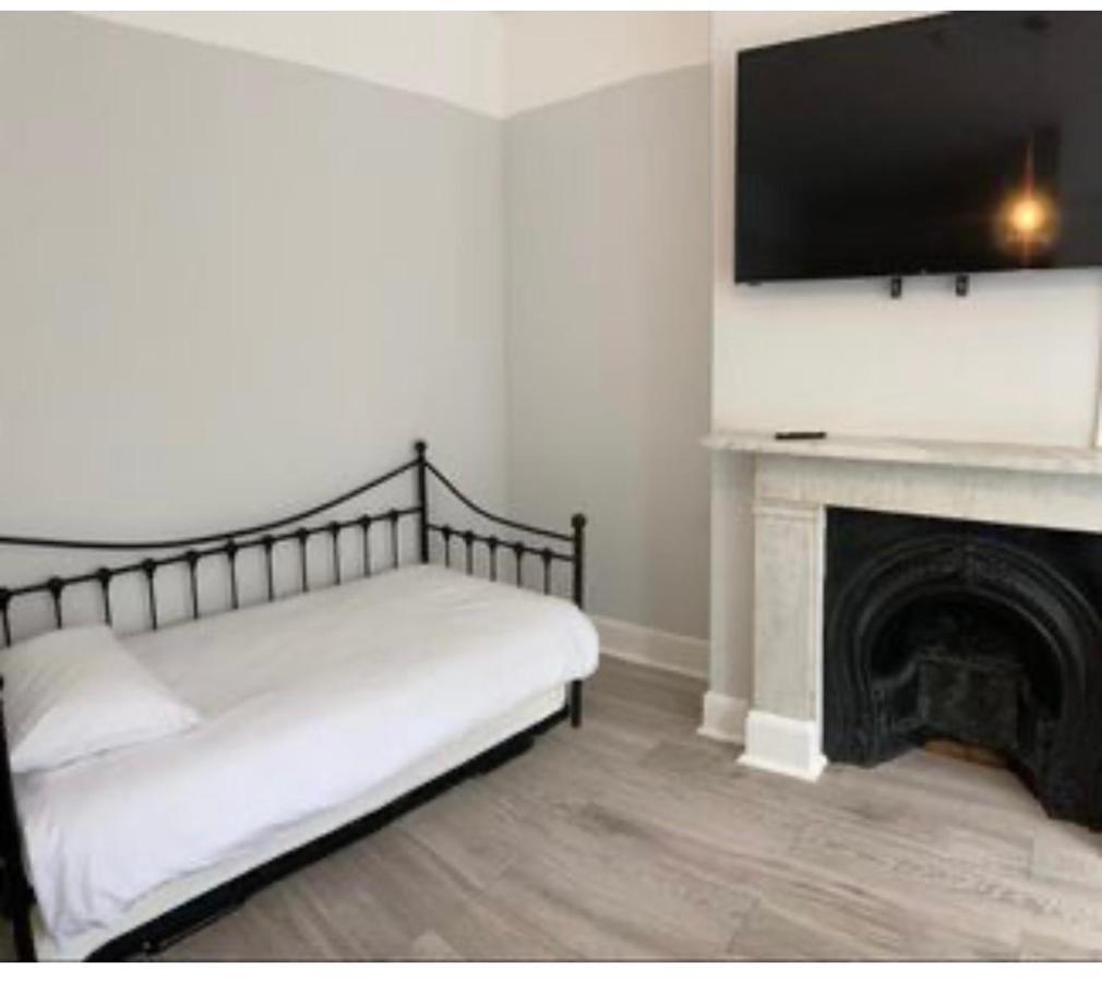 The Hamlet Guest Rooms Folkestone Exterior photo